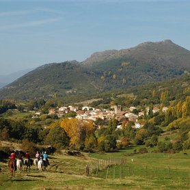 Wanderreiten am Fuße der Gredos Mountains