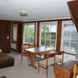 Schlafzimmer mit Essbereich