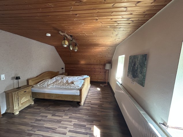 Gemütliches Doppelzimmer als Unterkunft beim Reiturlaub in der Rureifel
